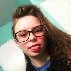 Meet your Posher, Hailee